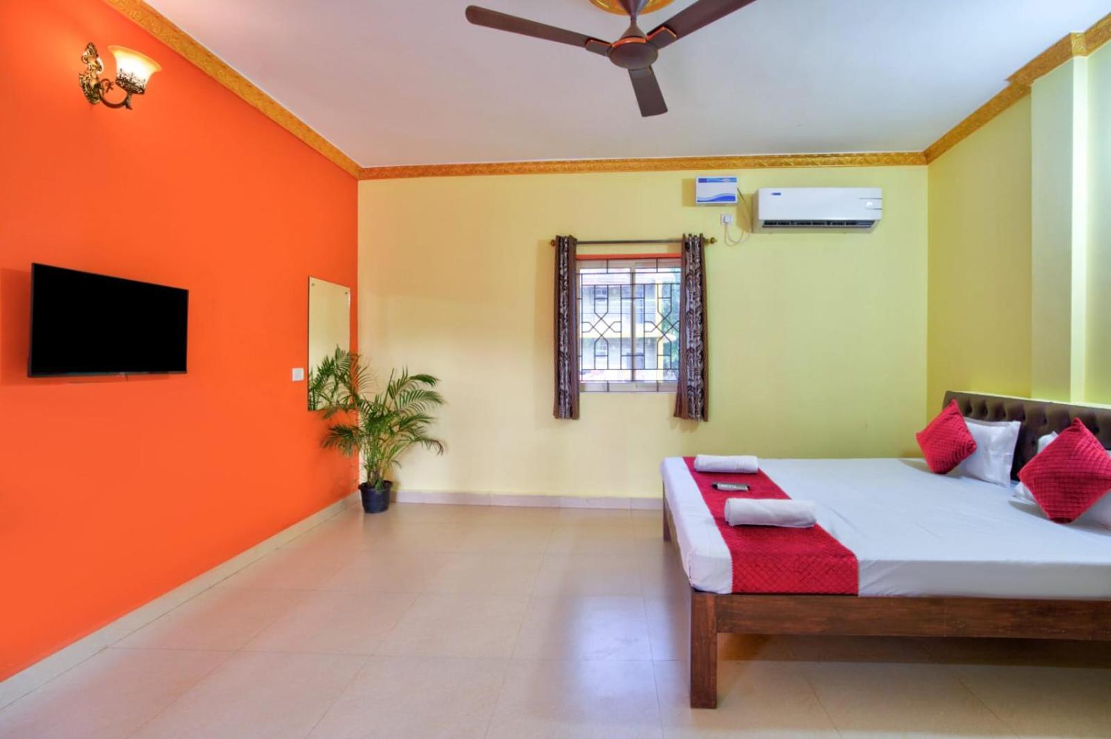 Hotel Savita Calangute Luaran gambar
